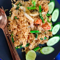 ข้าวผัดหมูโบราณ