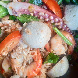 ยำมาม่ารวมมิตรทะเล