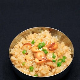 ข้าวผัดกระเทียม