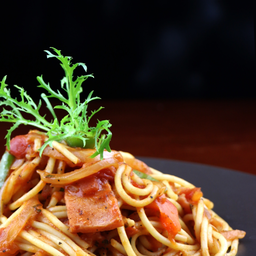 สปาเก็ตตี้ พริกเผา Spaghetti with Chili Paste