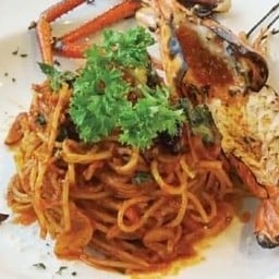 สปาเก็ตตี้รสแซ่บ เสิร์ฟพร้อมกุ้งแม่น้ำ