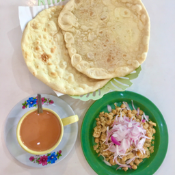 เซ็ทยำถั่ว+โรตีโอ่ง2แผ่น+ชานมร้อน