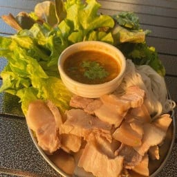 หลังร้าน x กินเมี่ยง
