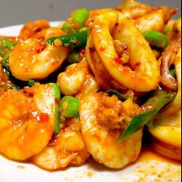 พริกแกงหมึก-กุ้ง