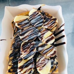 ขนมปังปิ้ง กล้วย+ช็อก