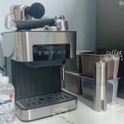 กาแฟสดบดเองกับมือ BM