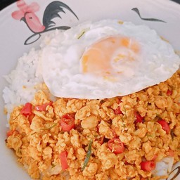 ข้าวยำไก่แซ่บคุณนัน (Chicken Rice Spicy)