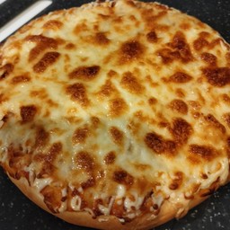 พิซซ่าหน้าชีสซี่ พรีเมี่ยม