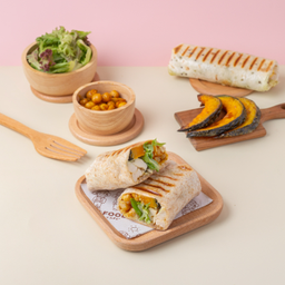 แรพอกไก่ฟักทองย่าง  Pumpkin & Chicken Wrap