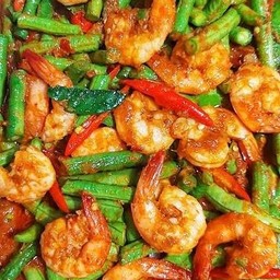 ผัดพริกแกงกุ้ง