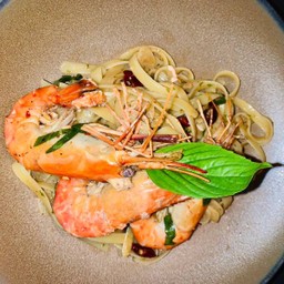 Pasta Aglio Olio With Prawns