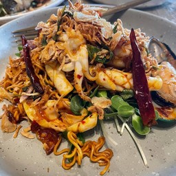 มาม่าแซ่บแห้งทะเล