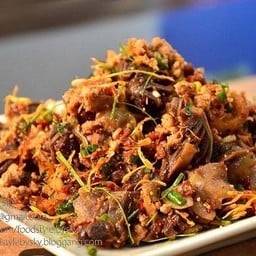 ครัวคุณยายกะเพรารสเด็ด (ข้าวหอมมะลิ100%) สายไหม64