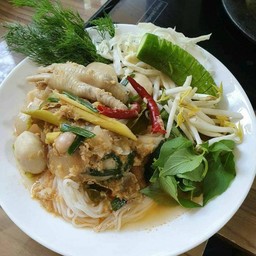 ขนมจีนน้ำยาป่า