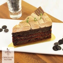 คลาสสิคมิลค์ช็อคโกแลตเค้ก