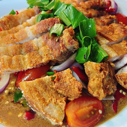 ยำหมูสามชั้นทอด(ปลาร้า)