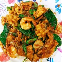 ข้าวพริกแกงรวมมิตร