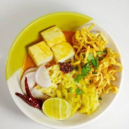 ข้าวซอย เต้าหู้ เจ