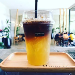 🐝  อเมริโน่น้ำผึ้ง ท่าผึ้งหลง 22 oz. 🐝
