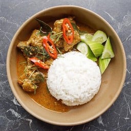 ข้าวแกงพริกหมูกระดูกอ่อน