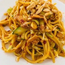 ยำข้าวซอย Yellow Noodle Salad
