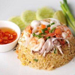 ข้าวผัดทะเล
