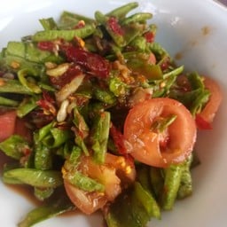 ก้อย ส้มตำวรางกูล