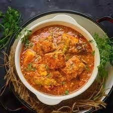 CHICKEN CURRY