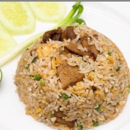 ข้าวผัดไก่ (L)