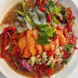 ยำนรกแตก