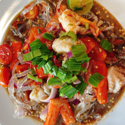 ยำเส้นแก้วทะเลสุก