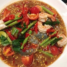 ตำเกาเหลากุ้งทูโทน(ปลาร้า)