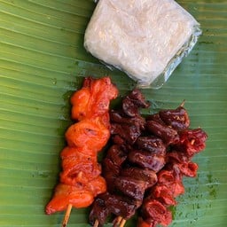 เบลหมูปิ้งนมสด ตลาดคลองสี่เมืองใหม่