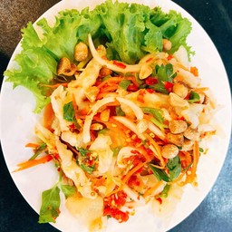 ยำเล็บมือนาง