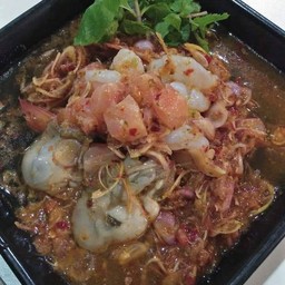 พล่ากุ้ง-หอย-แซลม่อน