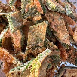 ไข่ชะอมทอด