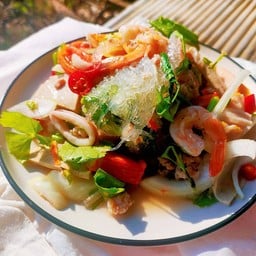 ส้มตำ ยำแซ่บ มุมอร่อย