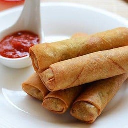 CHICKEN SPRING ROLL