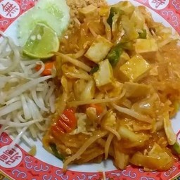 ผัดไทย เต้าหู้ Pad Thai with Tofu