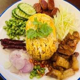 ข้าวคลุกกะปิ
