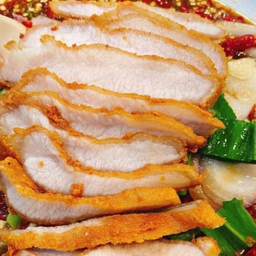 ตำเหลาคอหมูทอด