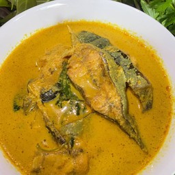 แกงปลาดุกใบยี่หร่า
