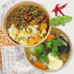 สุดคุ้ม !!! ข้าวผัดกระเพราหมูสับพริกแห้ง+แกงจืดเต้าหู้ไข่ +ไข่ขยี้ ไม่ใช้น้ำมันผัด