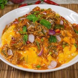 ข้าวไข่ข้นปลากระป๋อง