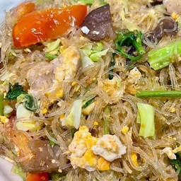 วุ้นเส้นผัดไข่ราดข้าว