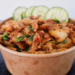 ข้าวกะเพราหมูติดมัน