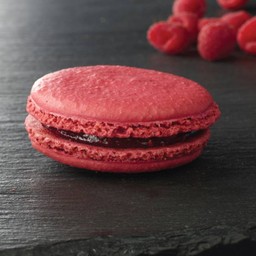 Raspberry Macaron