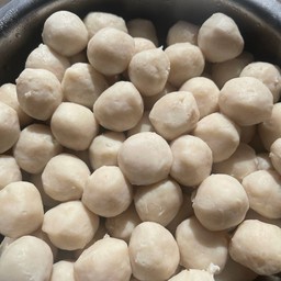 ลูกชิ้นลวก