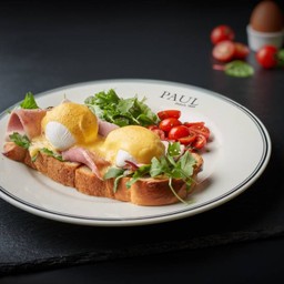 EGGS BENEDICT