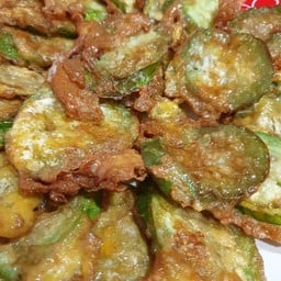 ขัาว+มะเขื่อยาวชุบไข่+ไข่เจียวชะอม+น้ำพริกกะปิ